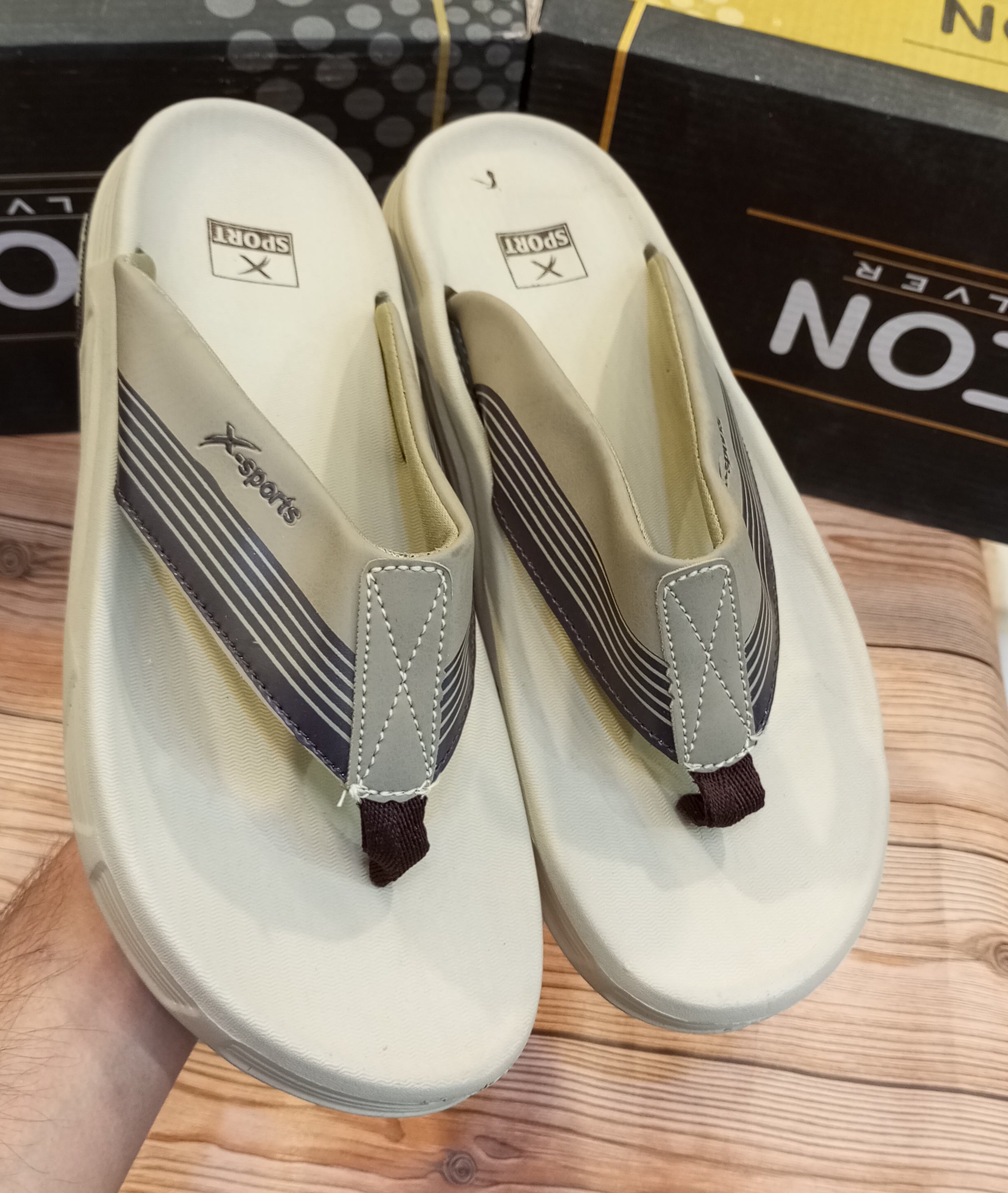 X SPORTS SUPER COMFORTABLE SPUNCH SOLE SLIPPERS