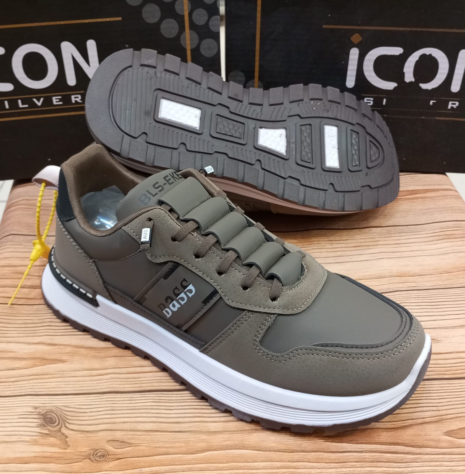 LIFE WEAR'S WITHOUT LACES CASUAL AND TRAINING JOGGERS FOR MEN