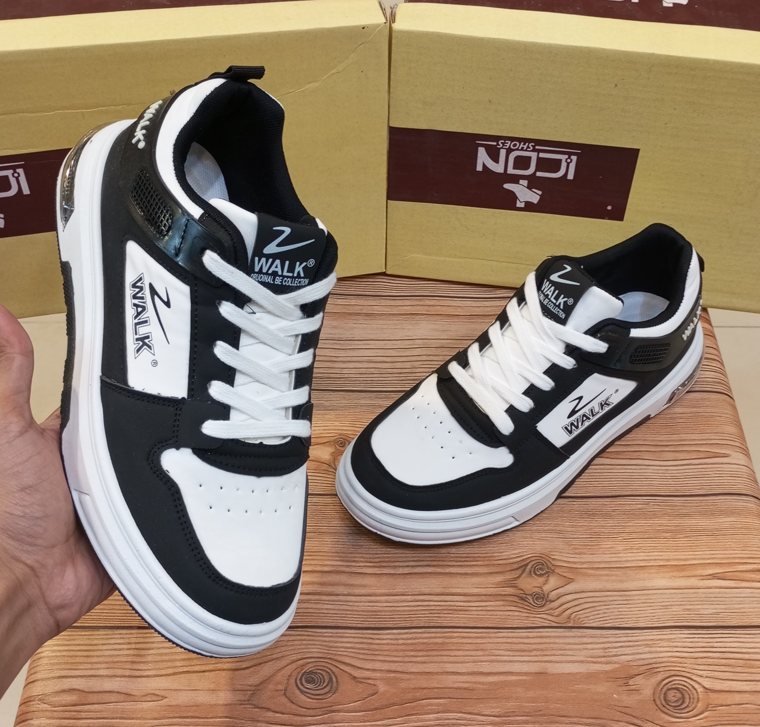 PREMIUM QUALITY WALK'S CASUAL AND PARTYWEAR SNEAKERS