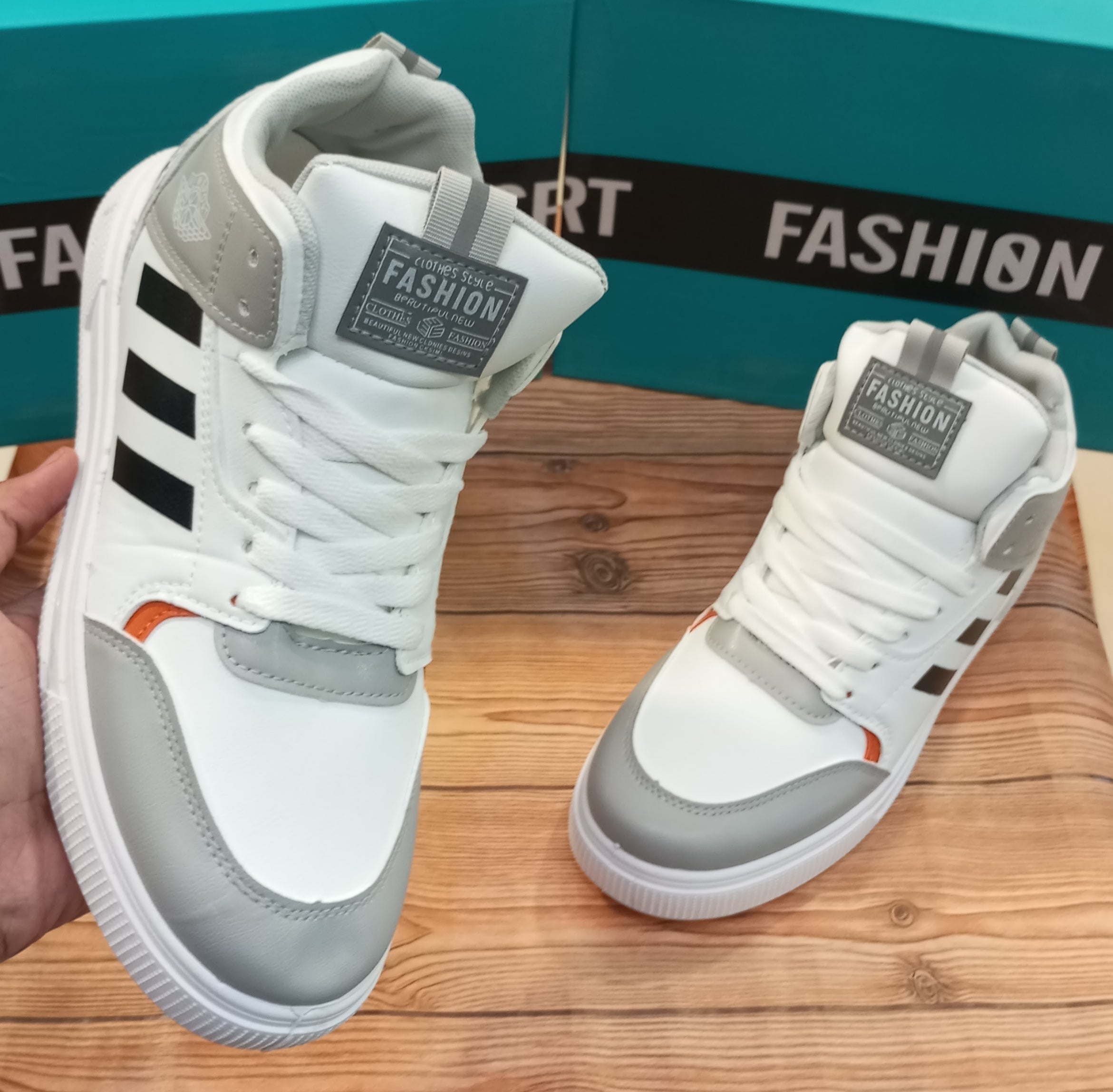 FASHION'S ADIDAS STYLE CASUAL AND PARTYWEAR SHOES