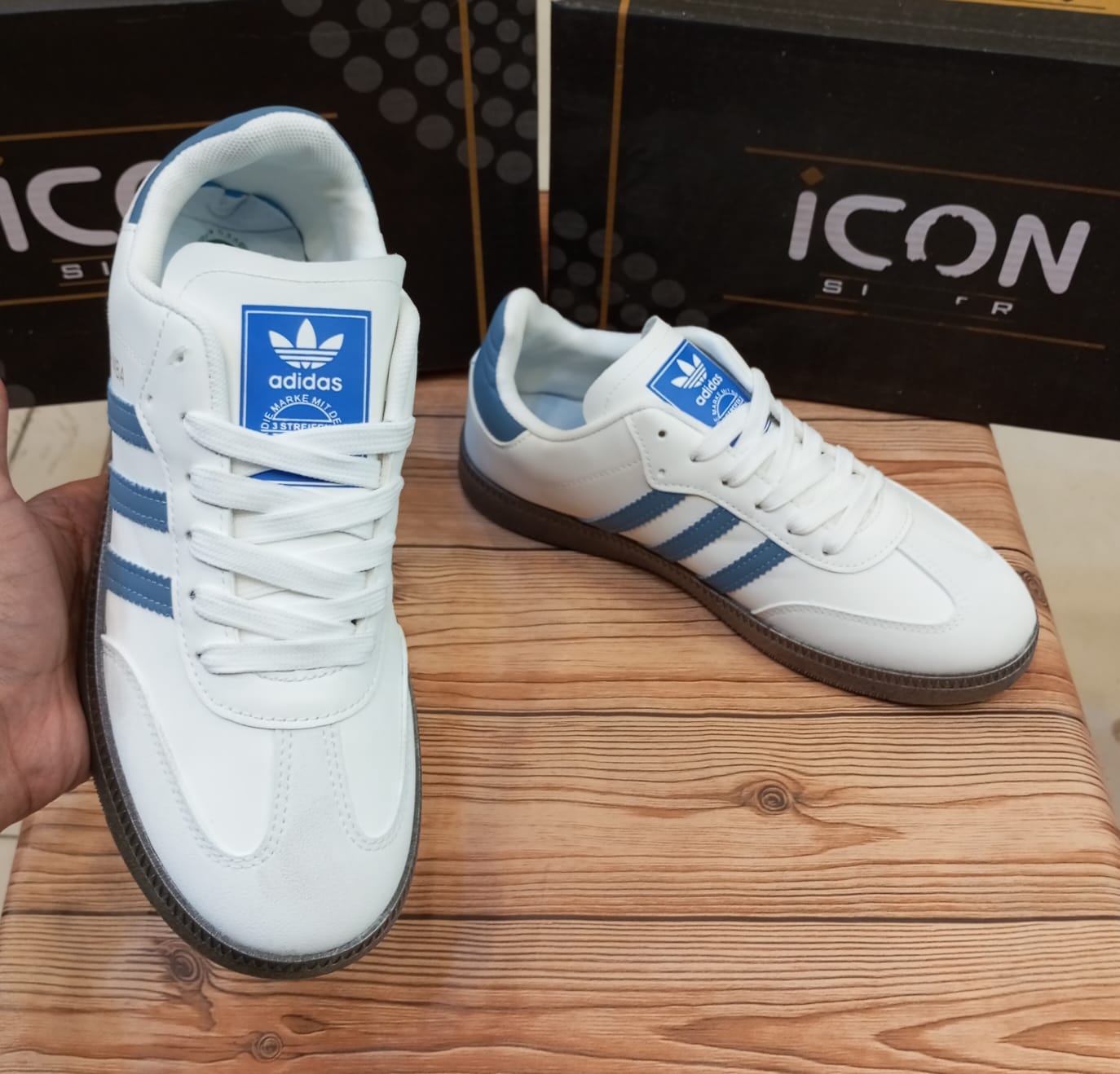 (ADIDAS SAMBA) PREMIUM QUALITY CASUAL AND PARTYWEAR SNEAKERS