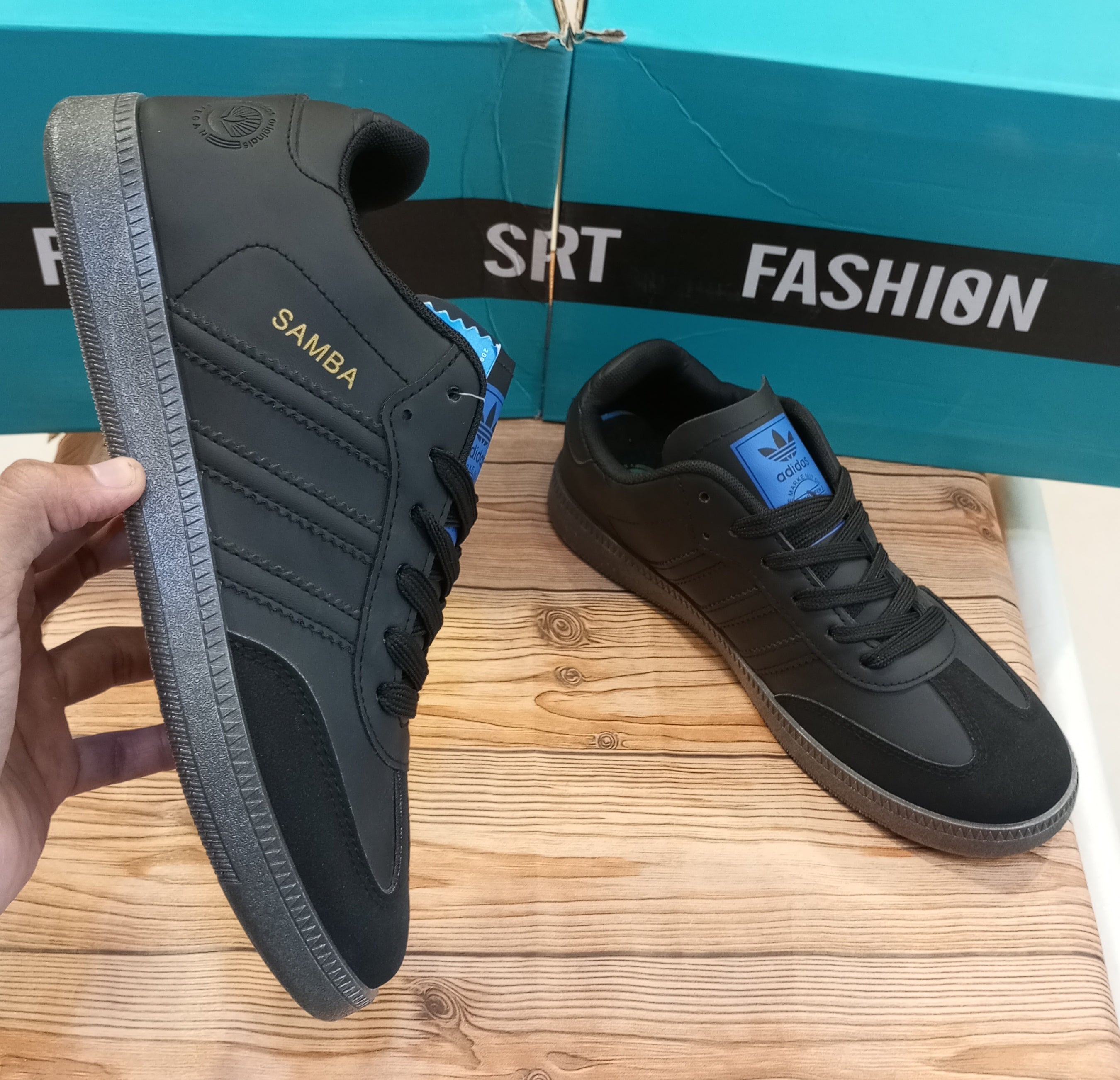 (ADIDAS SAMBA) PREMIUM QUALITY CASUAL AND PARTYWEAR SNEAKERS
