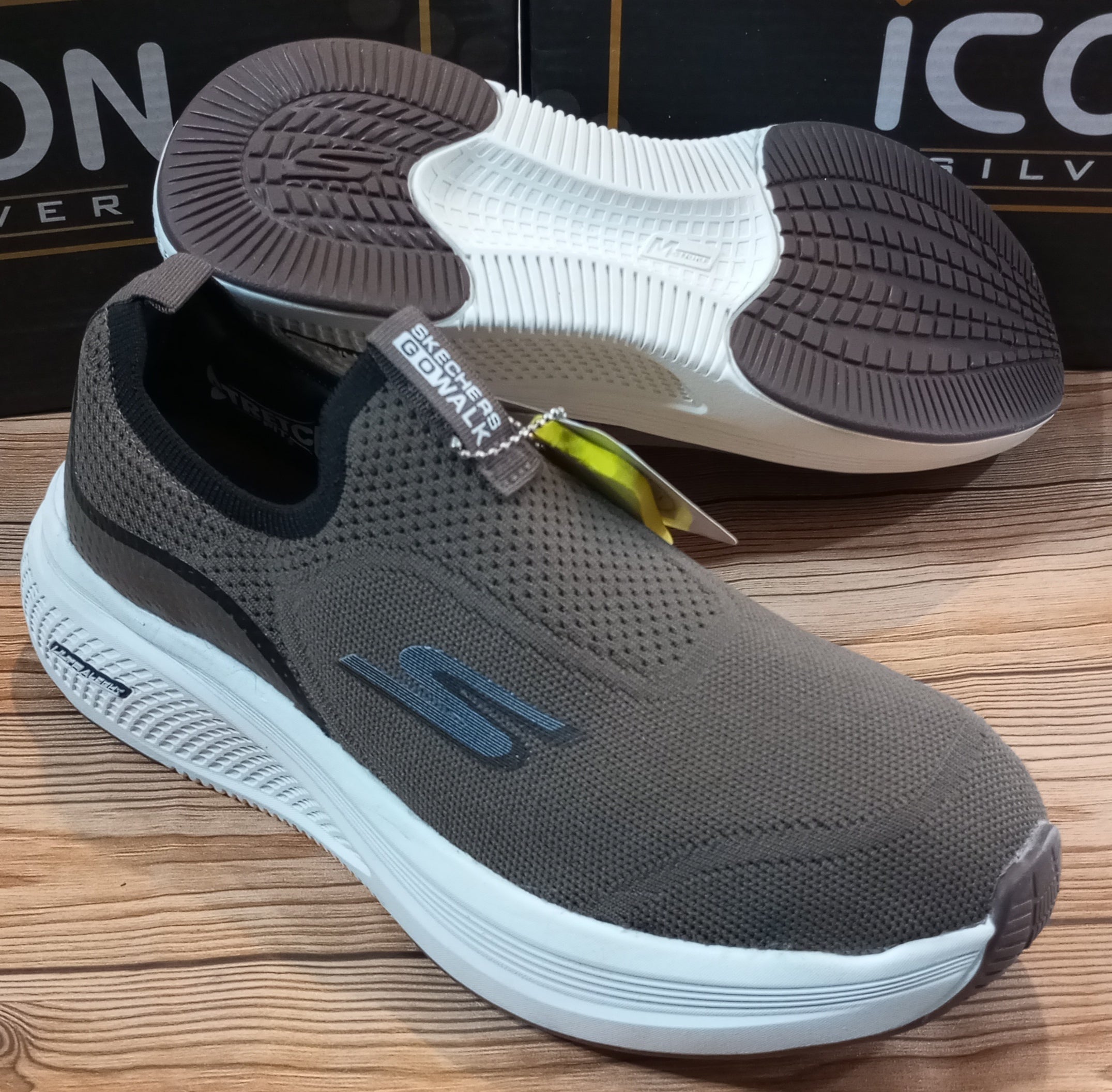 SKECHERS SUPER COMFY CASUAL AND TRAINING JOGGERS