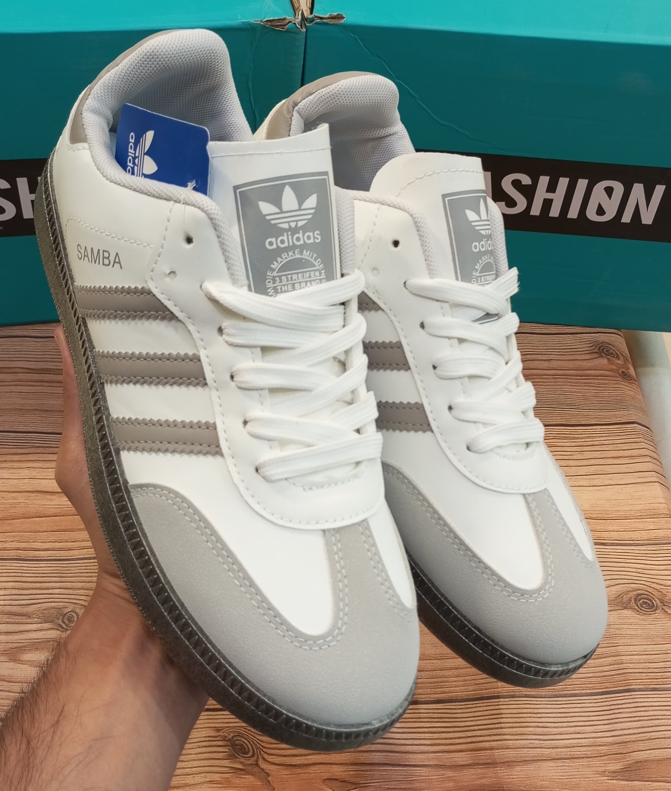 (ADIDAS SAMBA) PREMIUM QUALITY CASUAL AND PARTYWEAR SNEAKERS