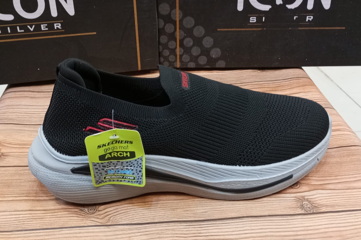 SKECHERS SUPER COMFORTABLE CASUAL AND TRAINING JOGGERS FOR MEN