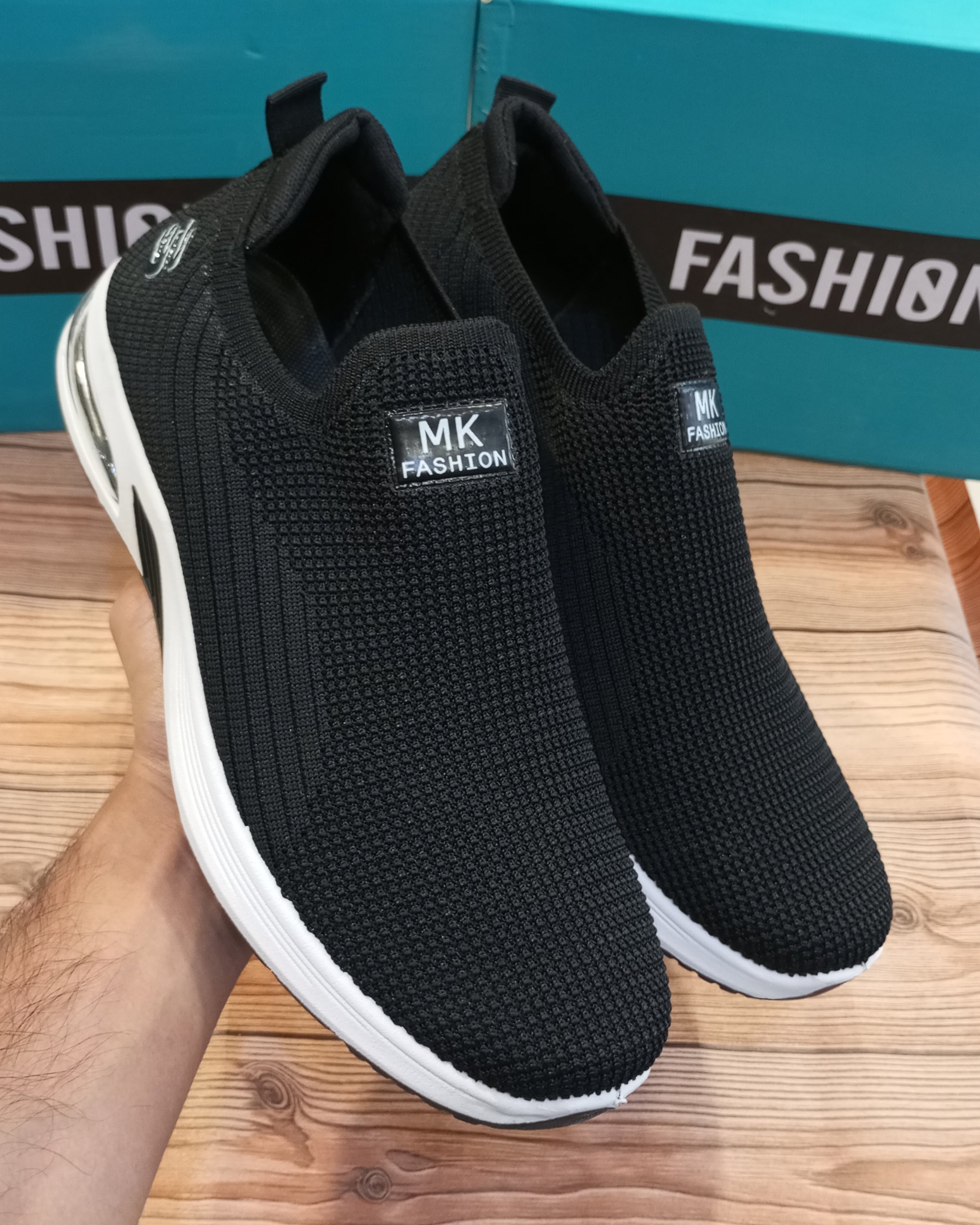MK'S SUPER COMFORTABLE WITHOUT LACES JOGGERS