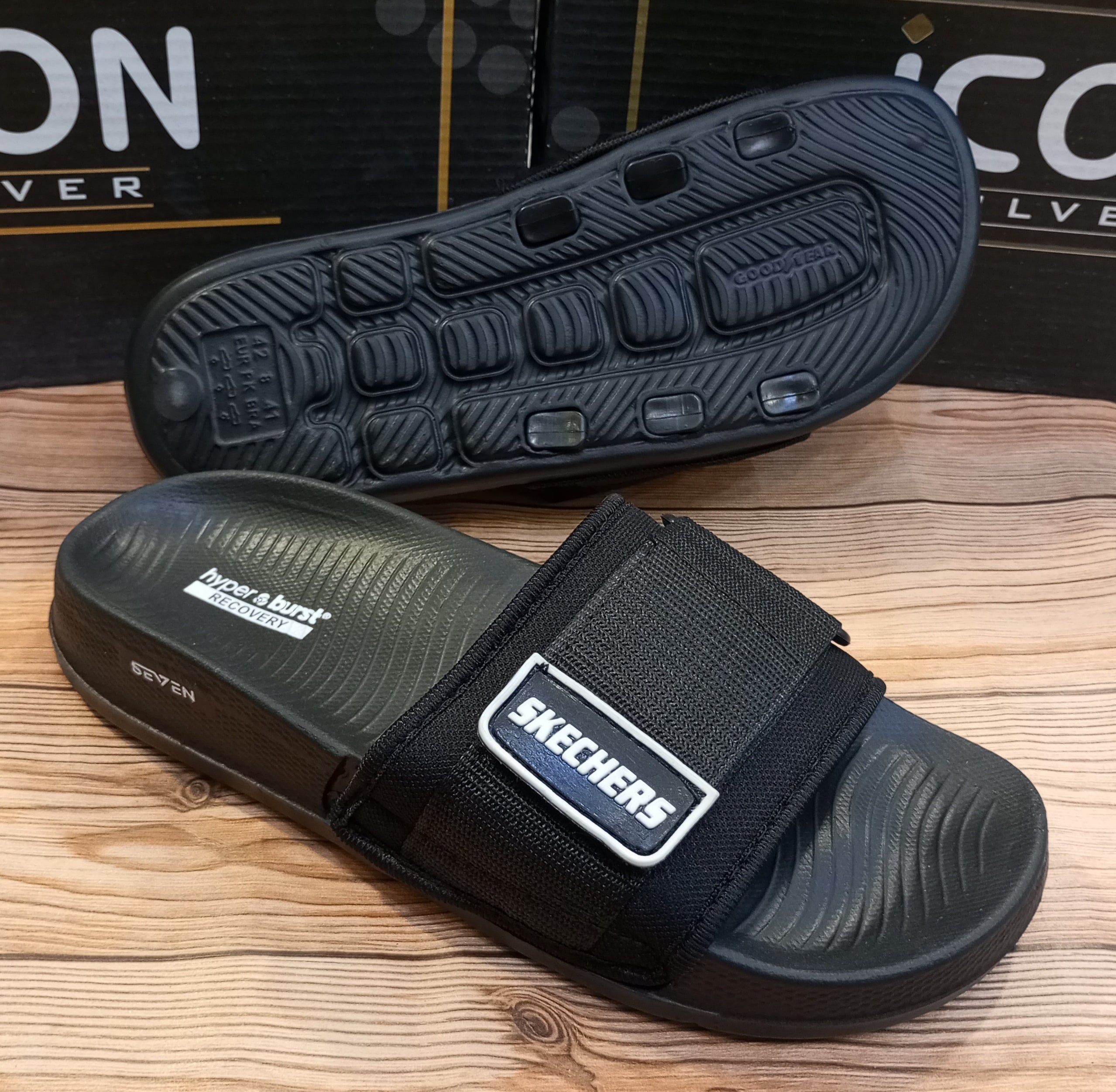 SKECHERS PREMIUM SUMMER SLIDES FOR MEN